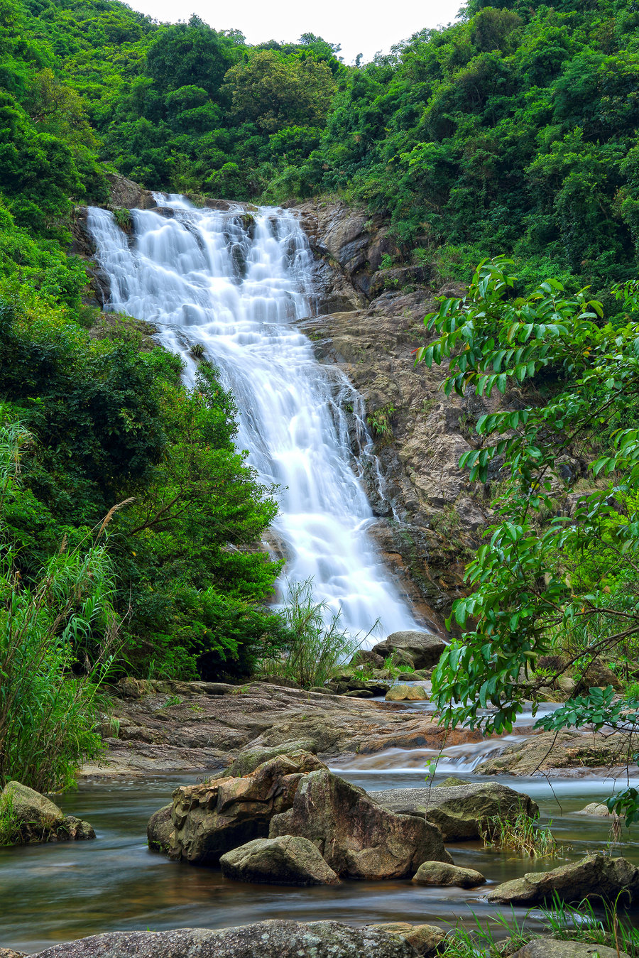 【马峦山】 观山海湖瀑 品原生态土鸡可获得学分:79